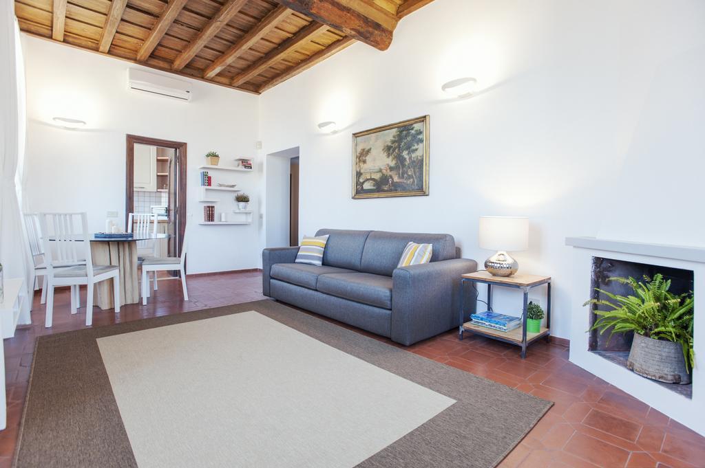 Lungaretta3 * Rom